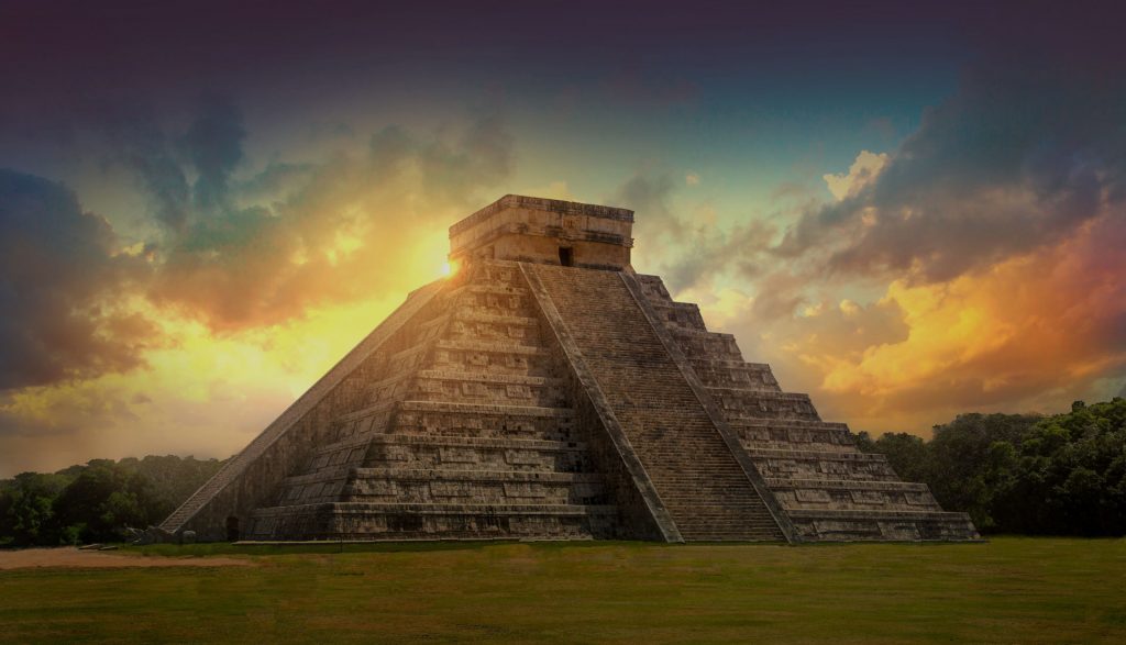 Sunrise Chichen itza