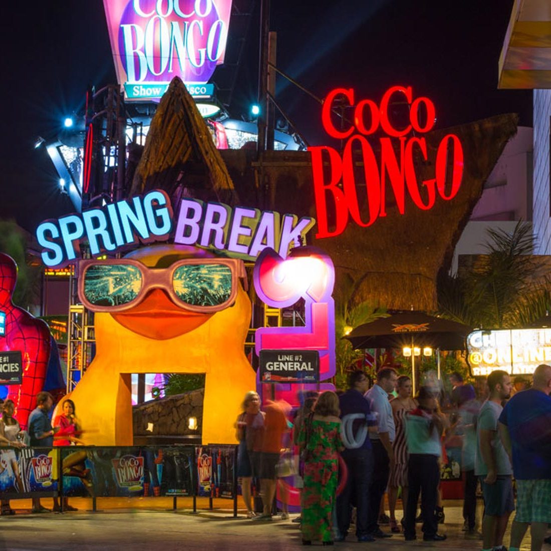 coco bongo cancun family night